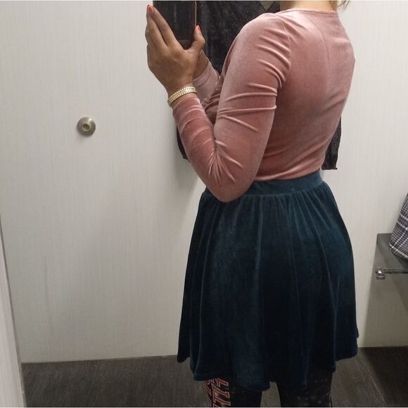 Velvet or plaid Skirt - Picture 8 of 16